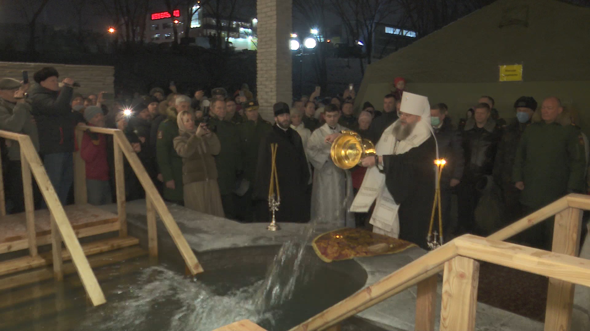 Новую купель открыли в главном храме ЮВО