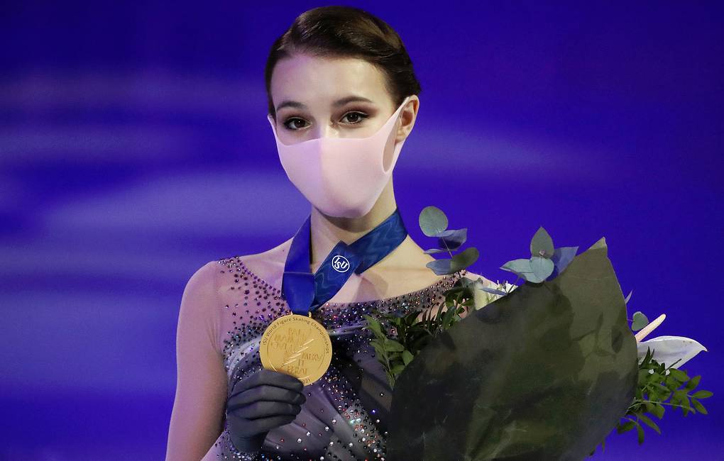 Россиянка Анна Щербакова выиграла ЧМ по фигурному катанию