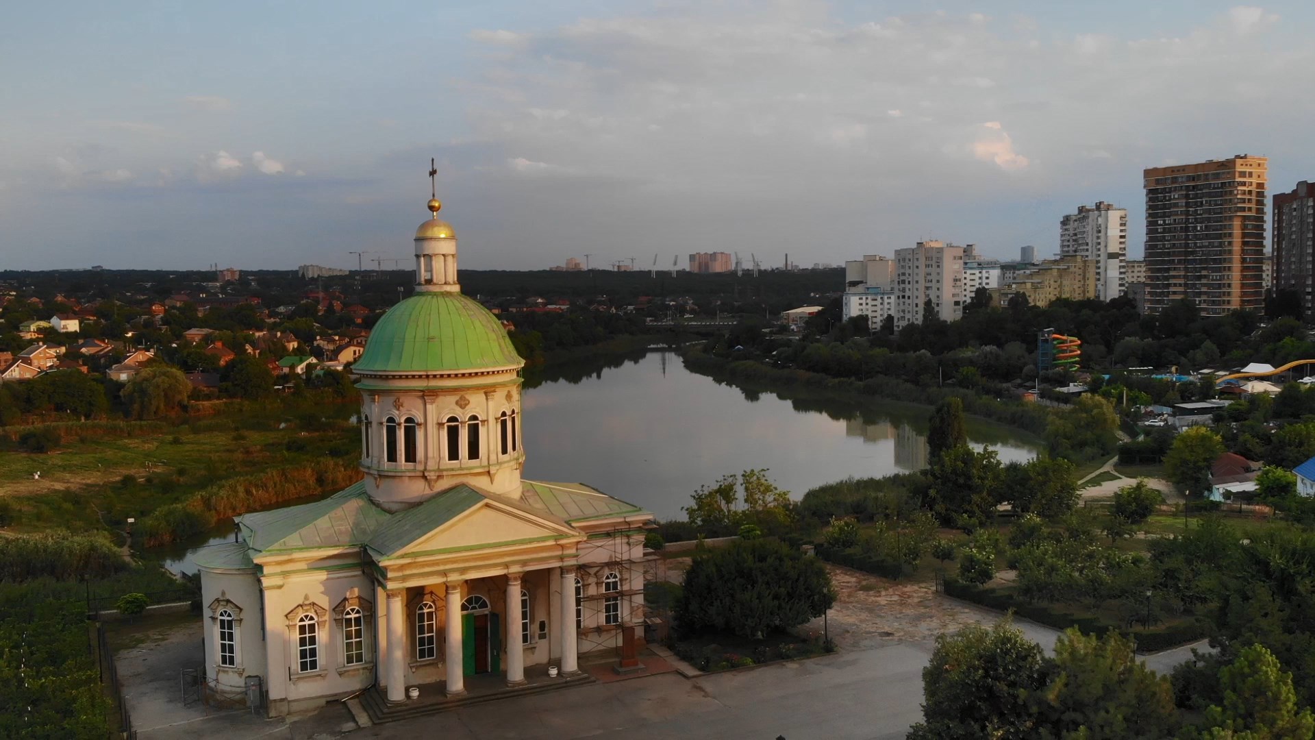 Найти дону. Церковь Сурб-хач в Ростове-на-Дону. Ростовский храм Сурбхач. Родник Сурб-хач Ростов-на-Дону. Церковь армянского монастыря Сурб-хач.